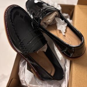 Ladies Sperry Black Leather Loafers. New in box
